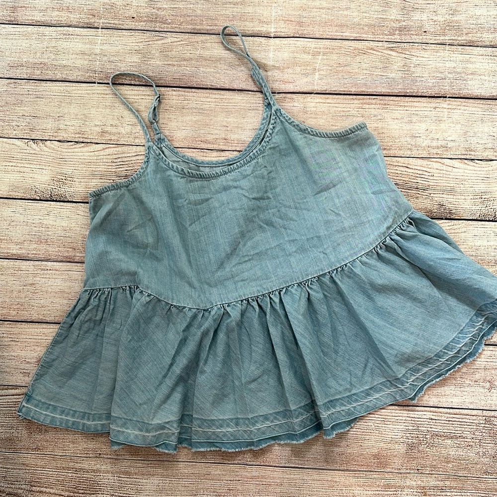 Treasure & Bond Chambray Blue Jean Babydoll Top Size Medium